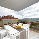 Lejlighed Luksusowy Z Podgrzewanym Basenem I Widokiem Na Morze Trogir