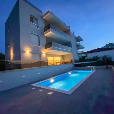 Luksusowy Z Podgrzewanym Basenem I Widokiem Na Morze *