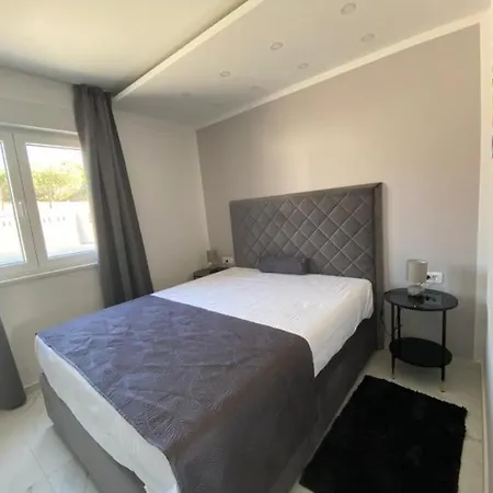 Luksusowy Z Podgrzewanym Basenem I Widokiem Na Morze شقة *