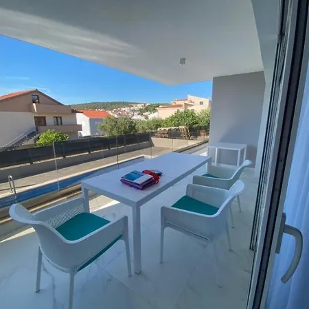 Luksusowy Z Podgrzewanym Basenem I Widokiem Na Morze